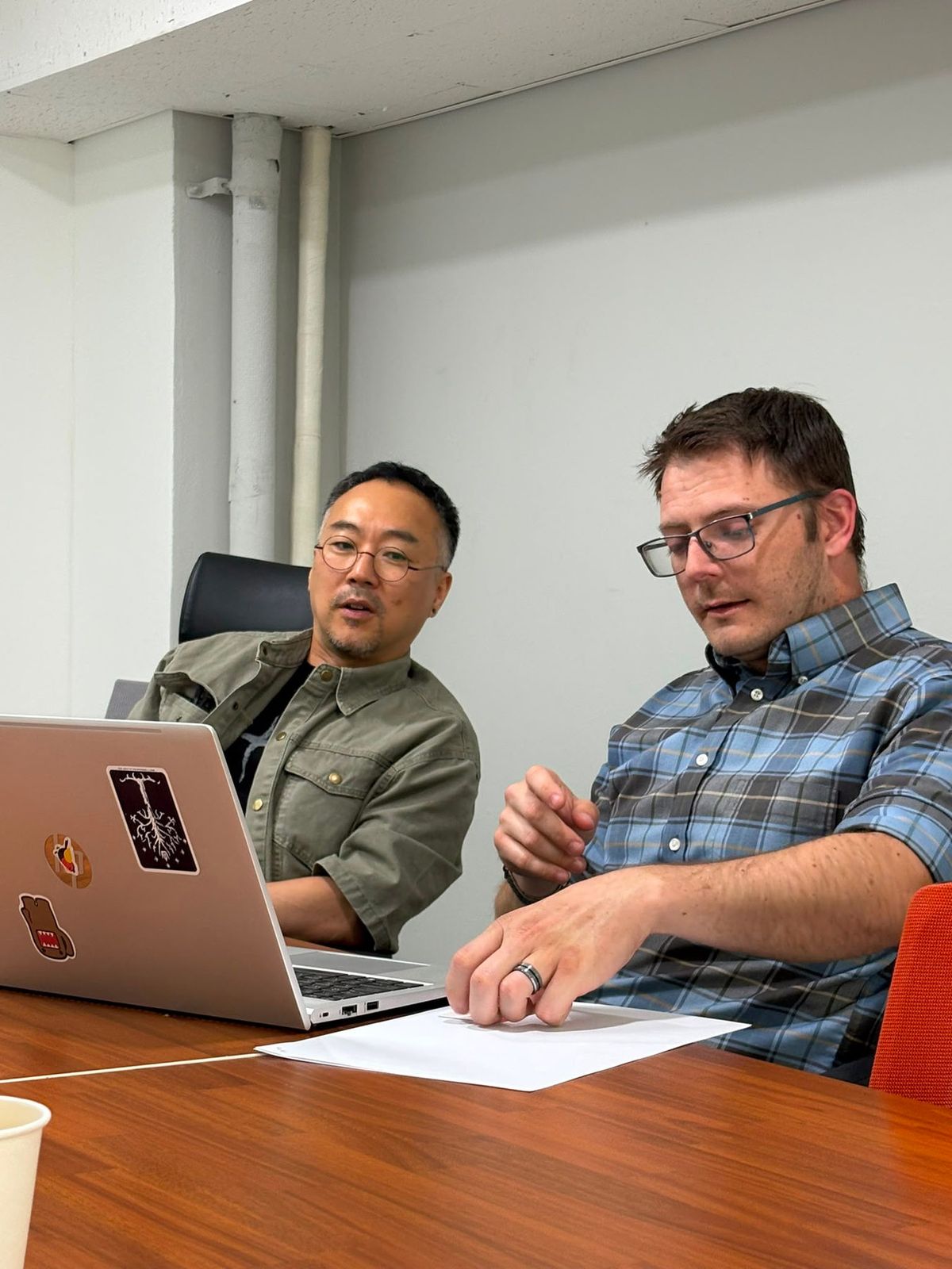 Sourcing project meeting with a client
